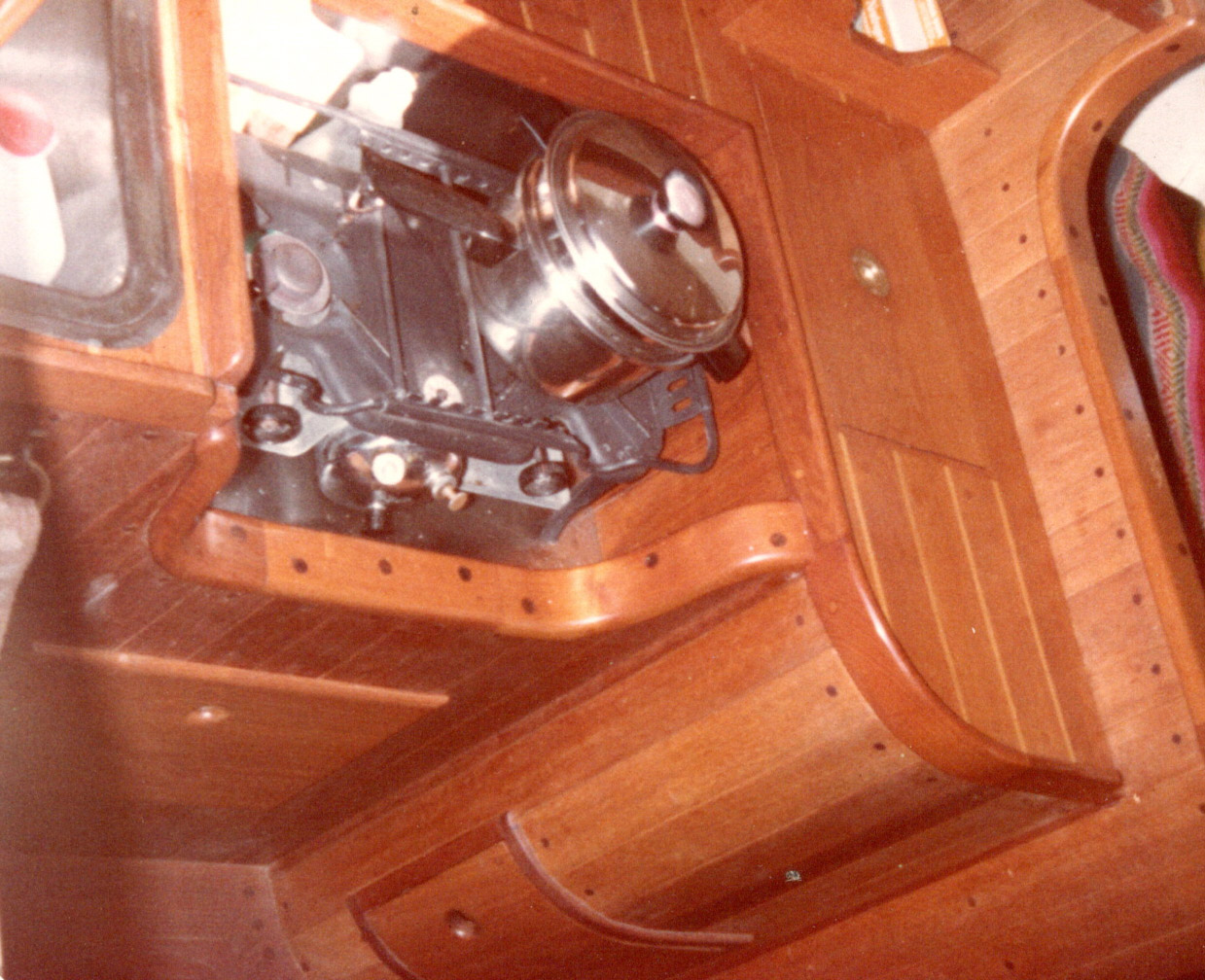 Yacht Interior02